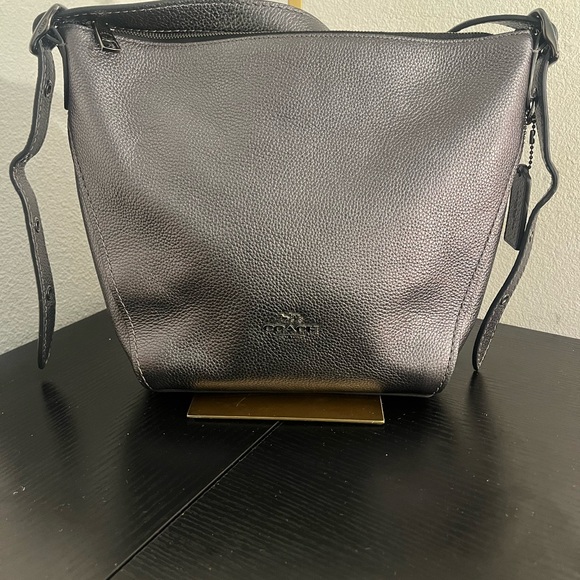 Coach Handbags - Coach Metallic Pebbled Leather Crossbody Bag